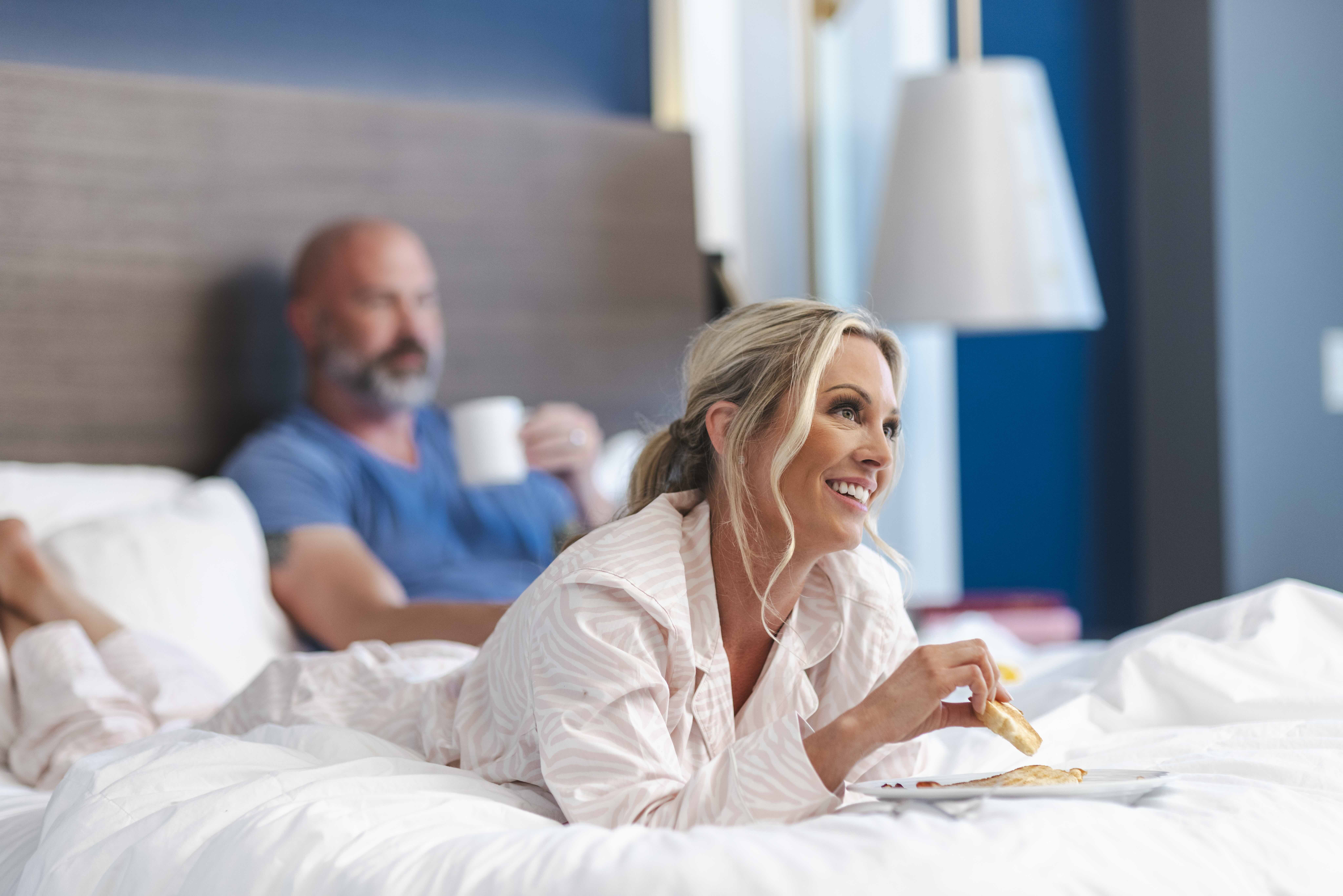 Oaklawn Hotel Room Service